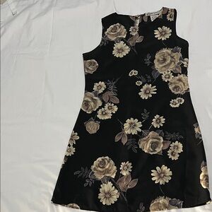 Elegant Floral Junior Dress in Black and Cream